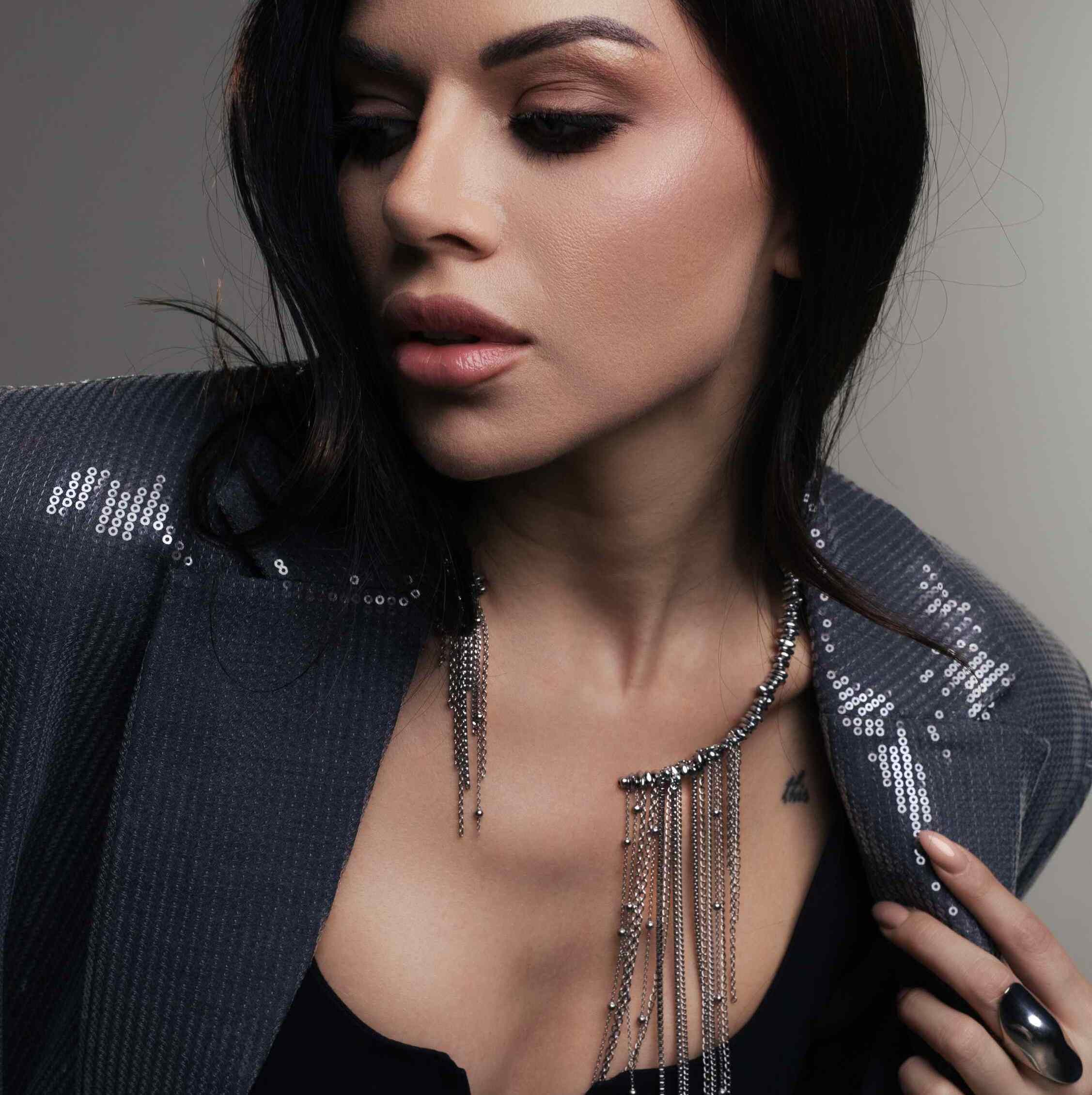 Asymmetric Chain Tassel Necklace