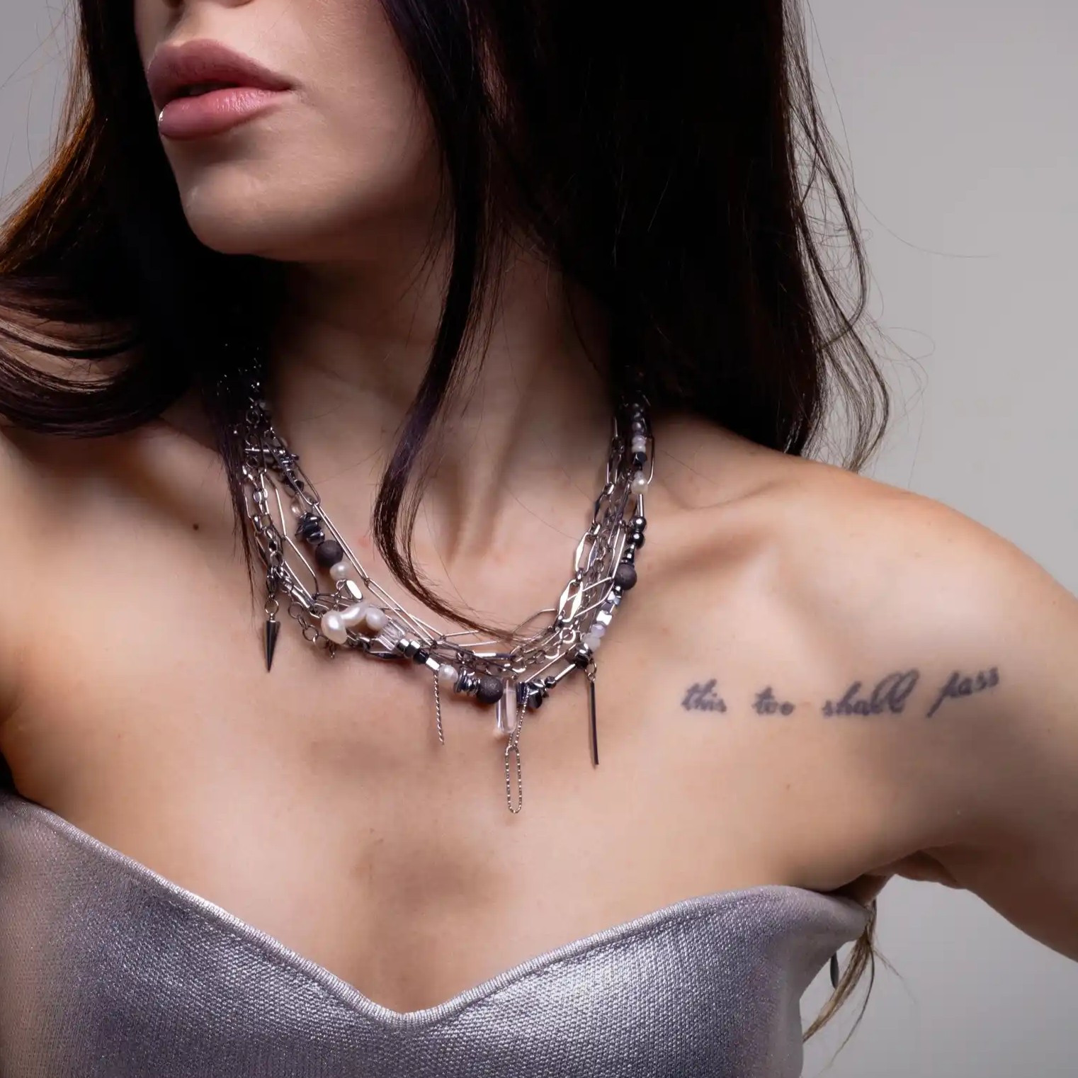 Layered Chain Necklace with Pearl & Spikes - Level up - Image 2